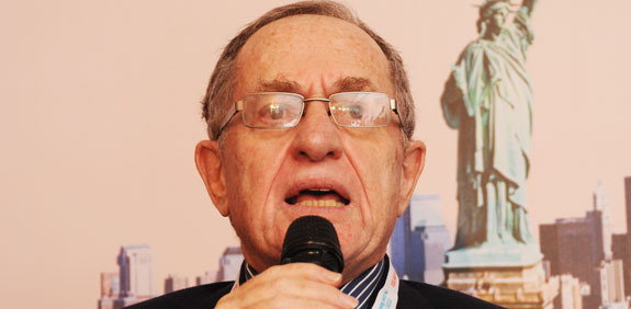 אלן דרשוביץ / צלם:  איל יצהר